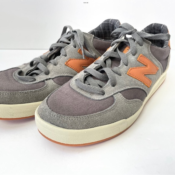 New Balance Men’s CRT300RB Grey and Copper Sneakers Size...